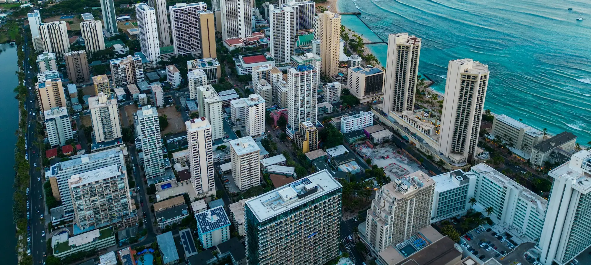 Waikiki and Diamond Head in Honolulu from above